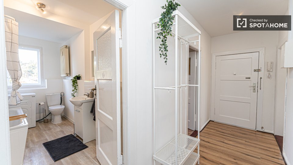 Double room Berlin, 9 beds, 135m² — photo 17