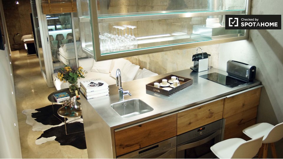 Apartment Barcelona, 1 bed, 60m² — photo 1