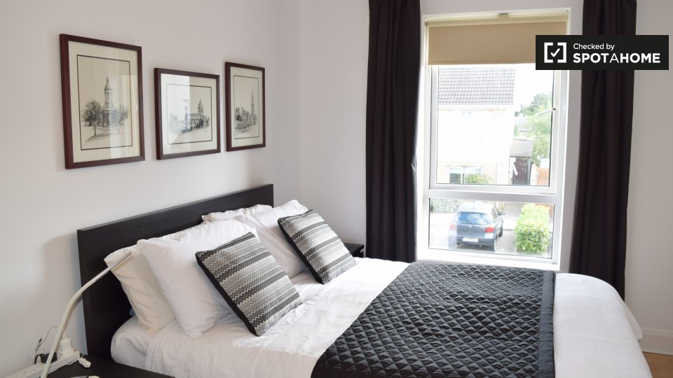 Room for rent in 2bedroom apartment in Swords in Dublin (ref 244368