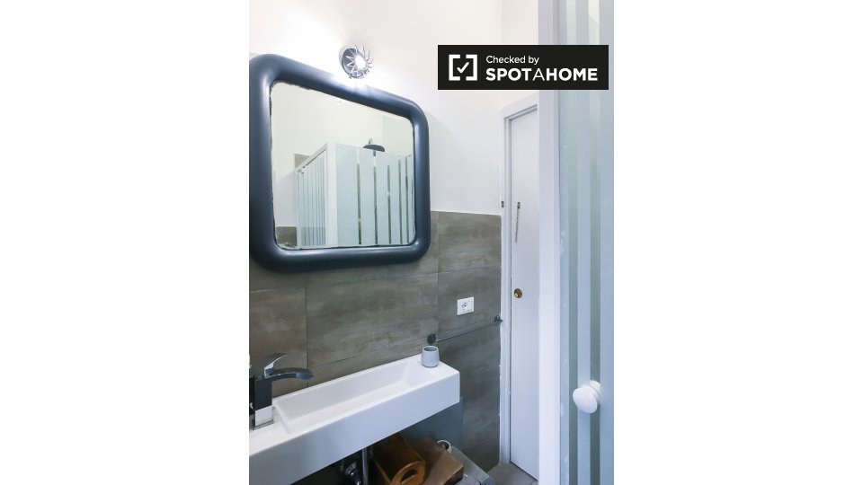 Double room Rome, 4 beds, 110m² — photo 10
