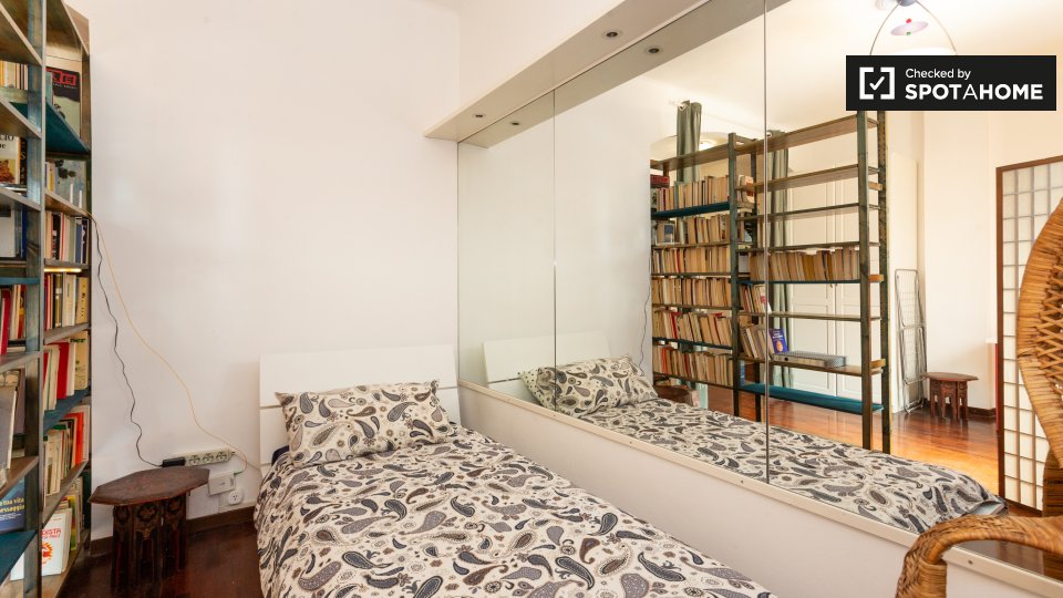 Double room Milan, 3 beds — photo 6