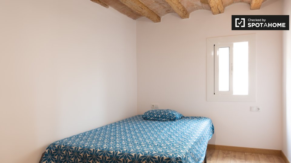 Apartment Barcelona, 1 bed, 37m² — photo 8