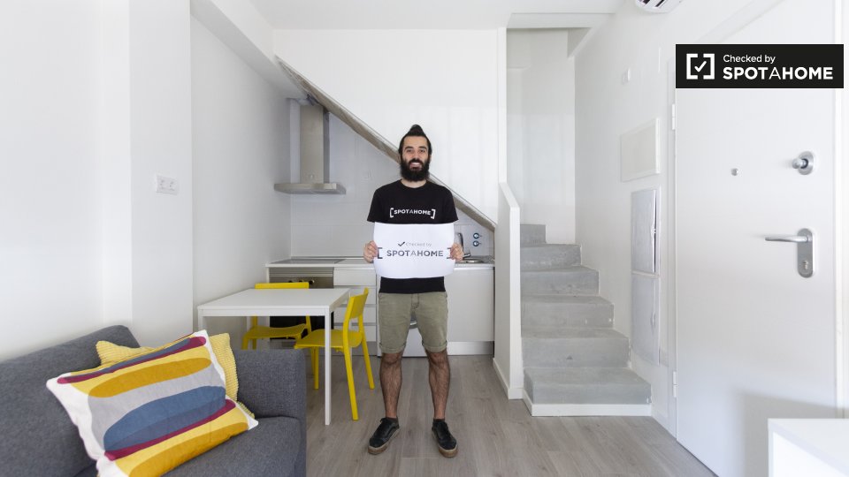 Double room Madrid, 4 beds, 90m² — photo 16