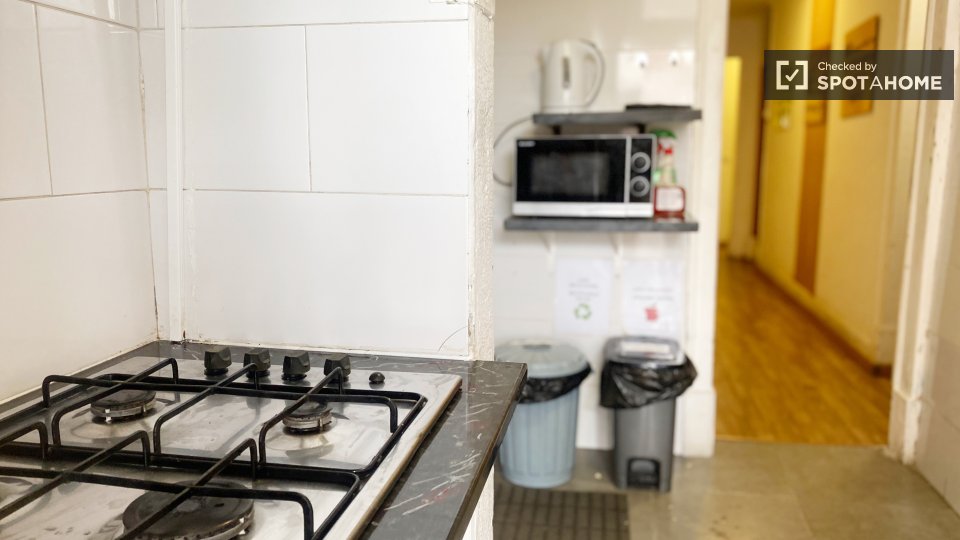 Double room Lisbon, 6 beds — photo 4