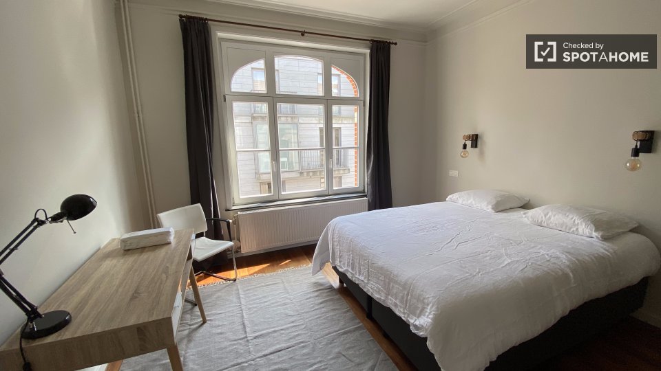 Double room Brussels, 6 beds — photo 24