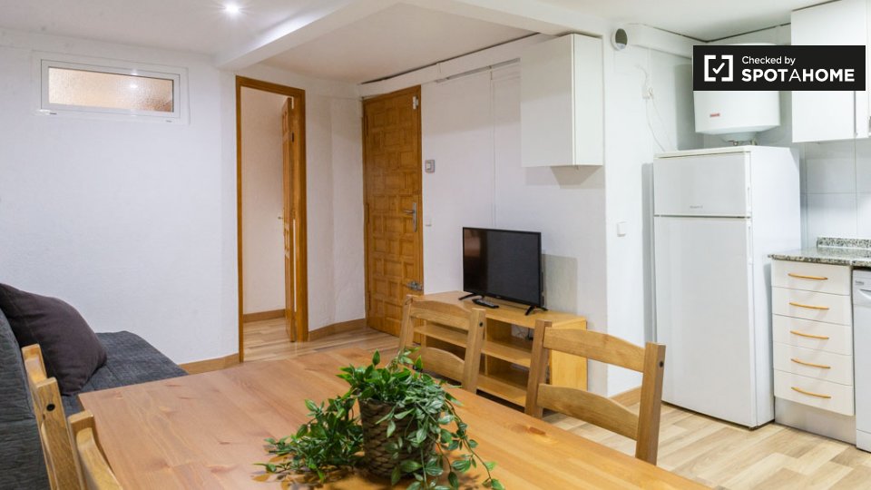 Apartment Barcelona, 1 bed, 40m² — photo 3