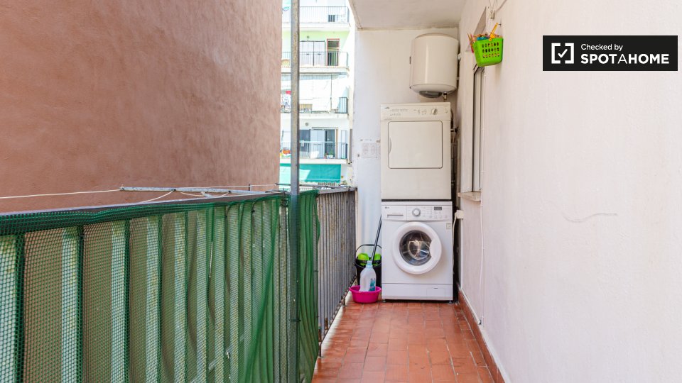 Double room Valencia, 4 beds, 110m² — photo 15