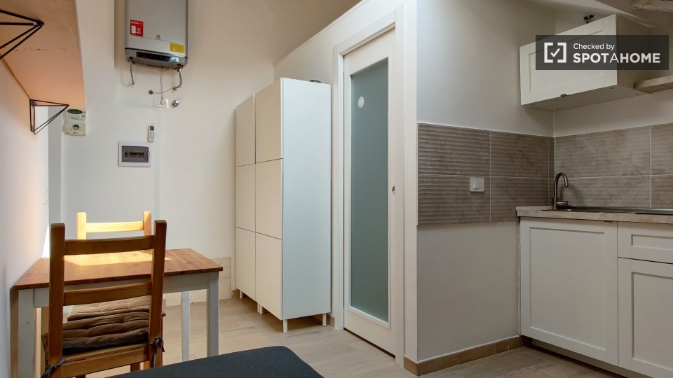 One-bedroom apartment for rent in Calvairate, Milan - a Milano
