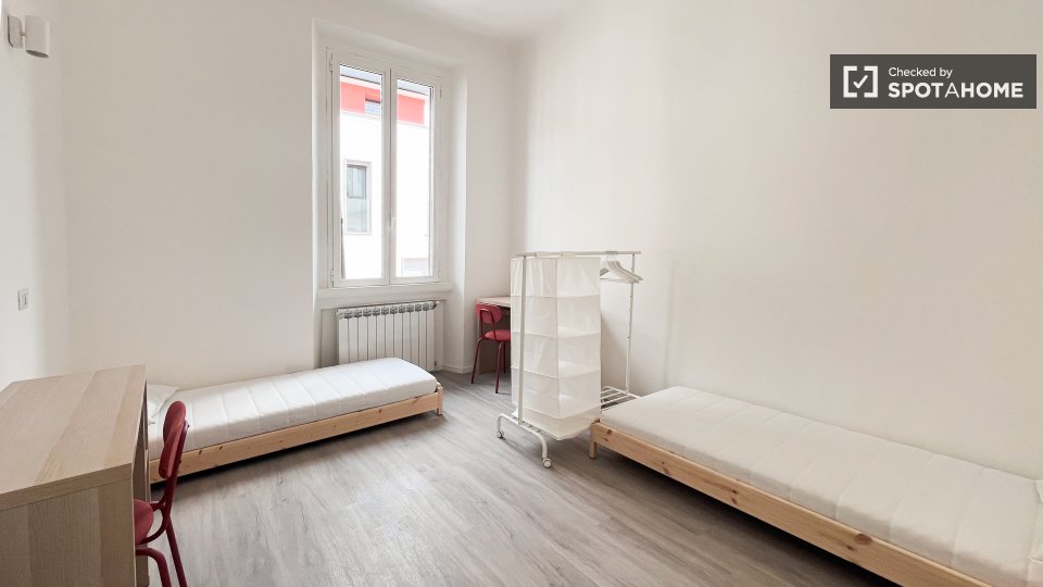 Double room Milan, 4 beds, 90m² — photo 14