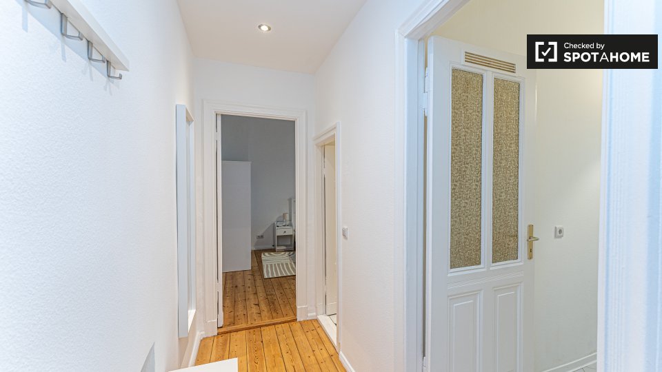 Apartment Berlin, 1 bed, 38m² — photo 2