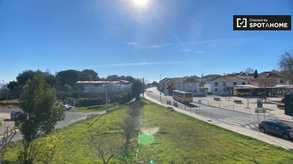 Apartment Lisbon, 2 beds, 61m² — photo 10
