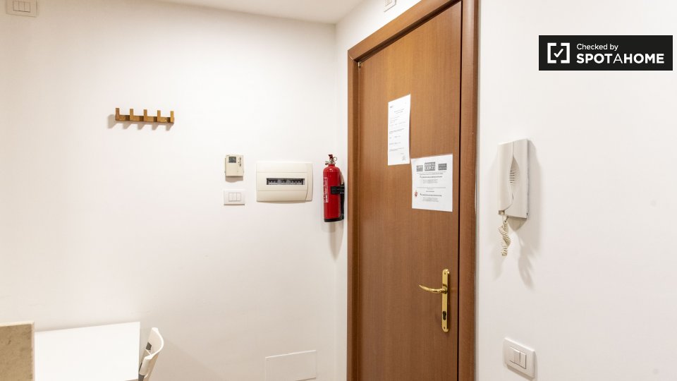 Camera doppia Roma, 2 camere — foto 15