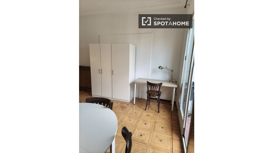 Double room Madrid, 6 beds, 200m² — photo 17