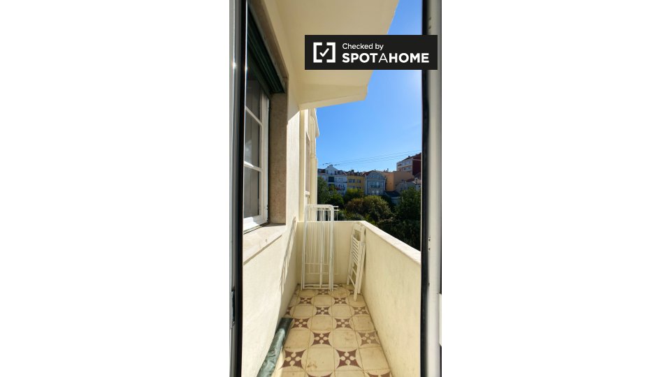 Double room Lisbon, 6 beds, 120m² — photo 9