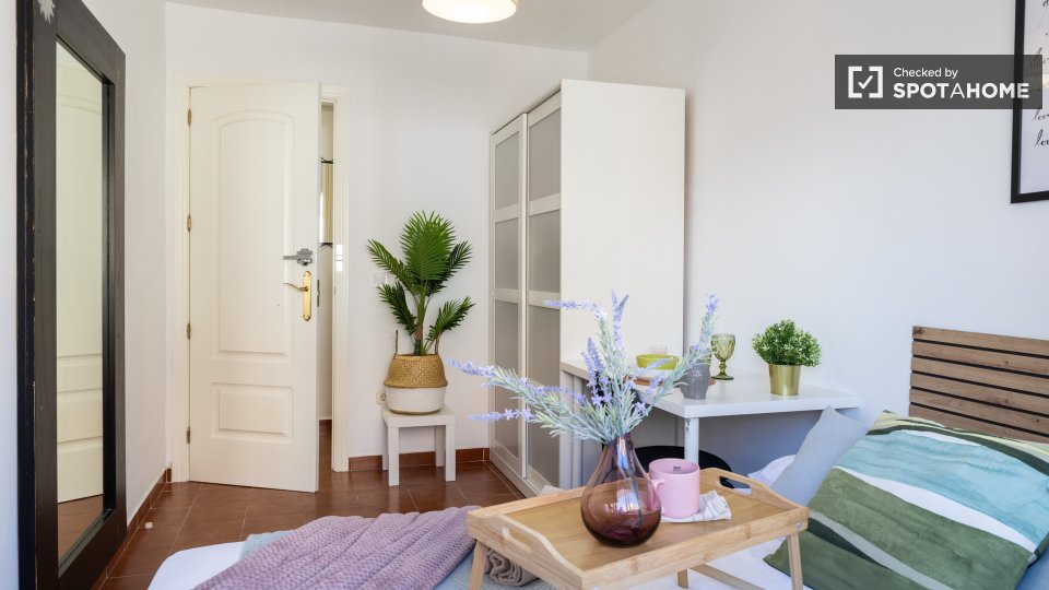 Double room Madrid, 4 beds — photo 14