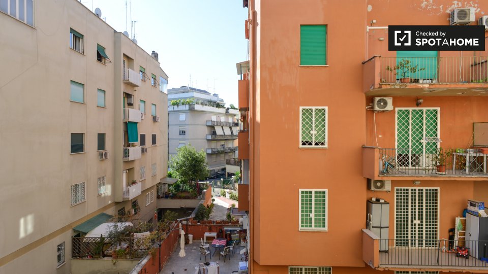 Double room Rome, 6 beds — photo 24