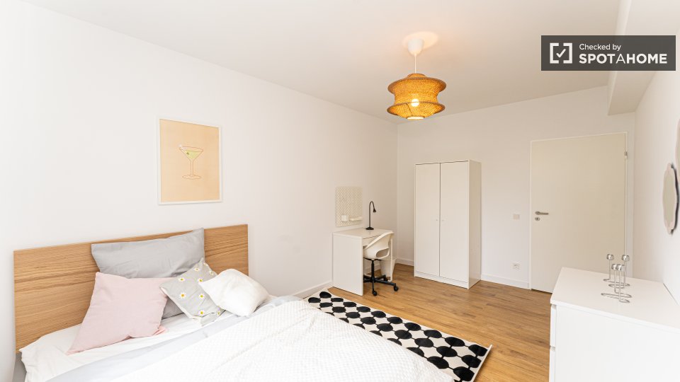 Double room Berlin, 4 beds, 65m² — photo 10