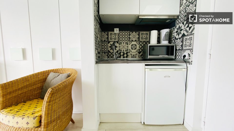 Apartment mono Lisbon — photo 35