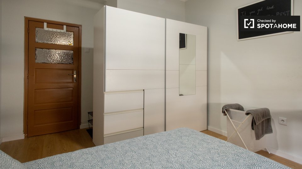 Double room Porto, 6 beds, 300m² — photo 3