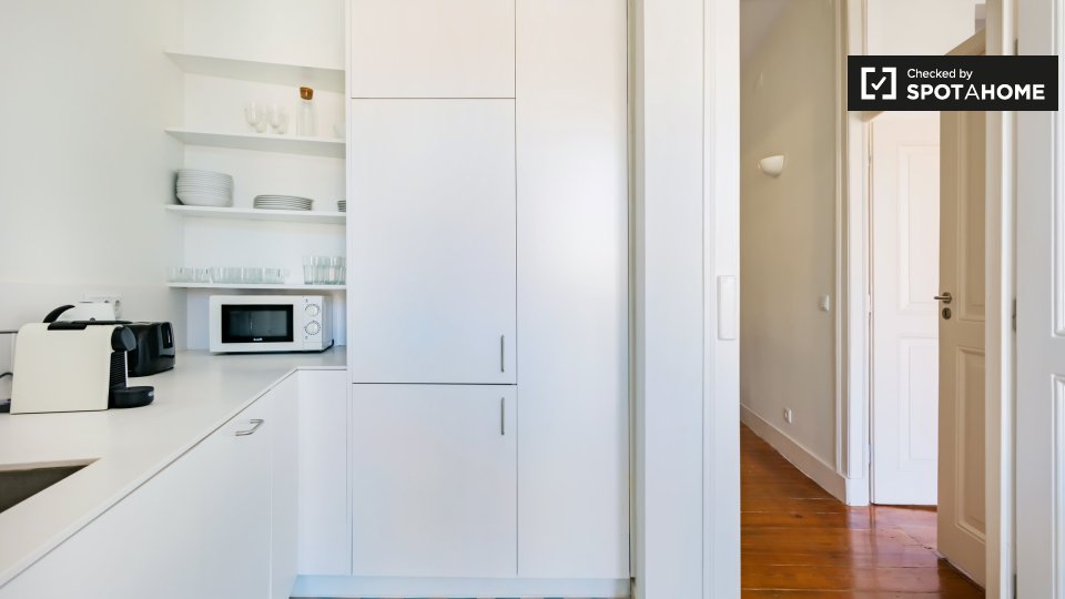 Apartment Lisbon, 3 beds — photo 12
