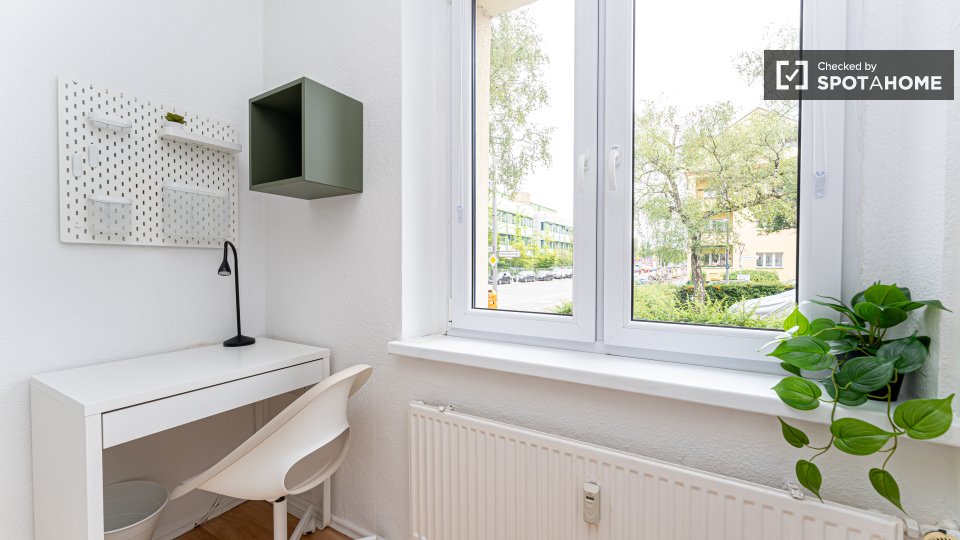 Double room Berlin, 5 beds, 70m² — photo 2