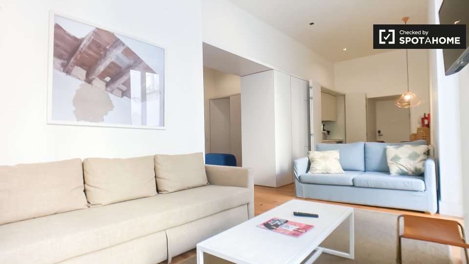 Apartment Lisbon, 1 bed, 63m² — photo 15