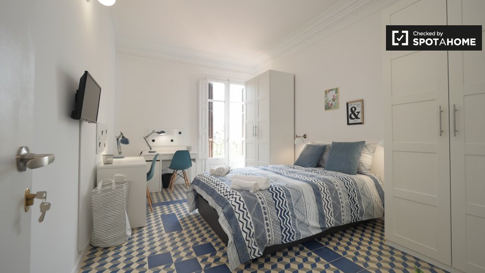 Double room Barcelona, 10 beds, 200m² — photo 1