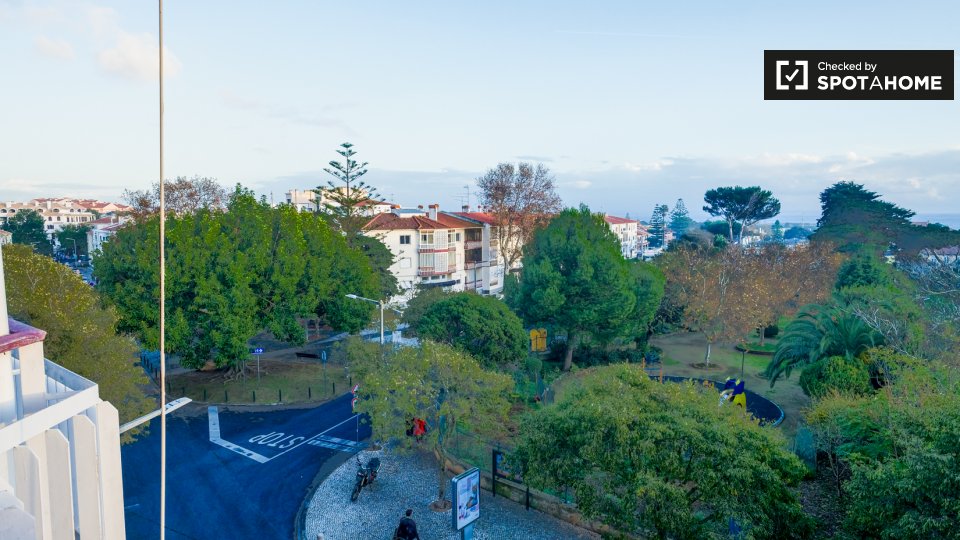 Double room Lisbon, 2 beds, 40m² — photo 13