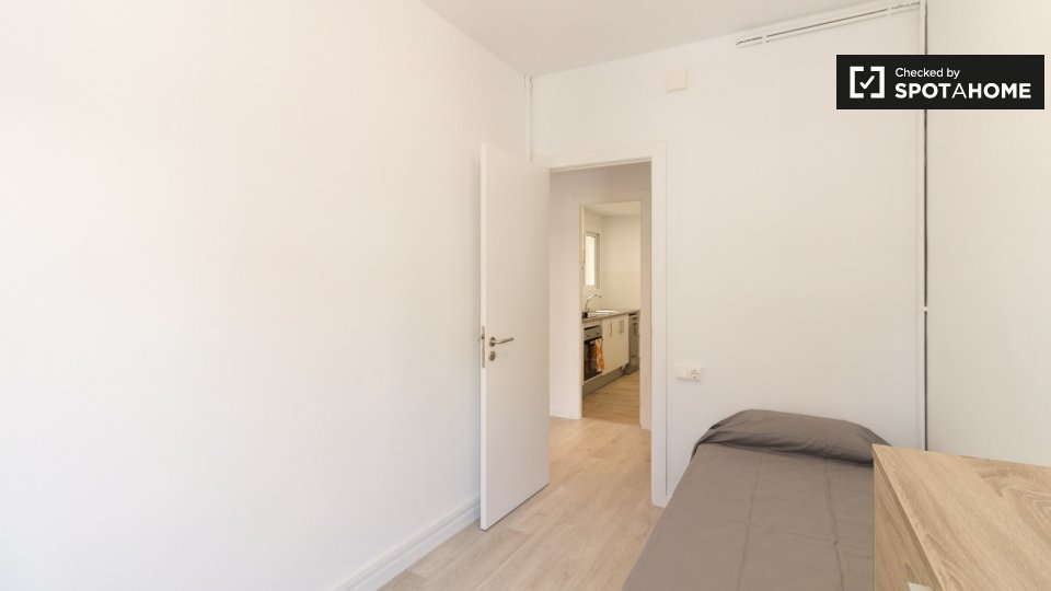 Double room Barcelona, 4 beds — photo 9