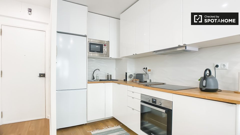 Apartment Lisbon, 1 bed — photo 10