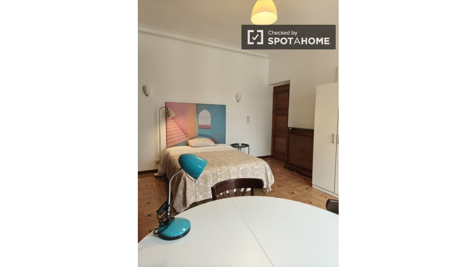 Double room Madrid, 6 beds, 200m² — photo 1