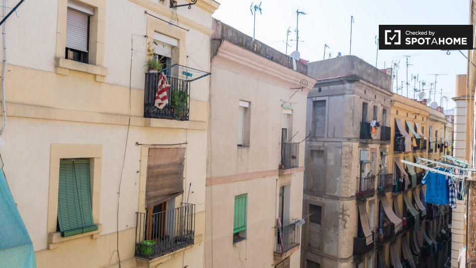 Double room Barcelona, 6 beds — photo 17