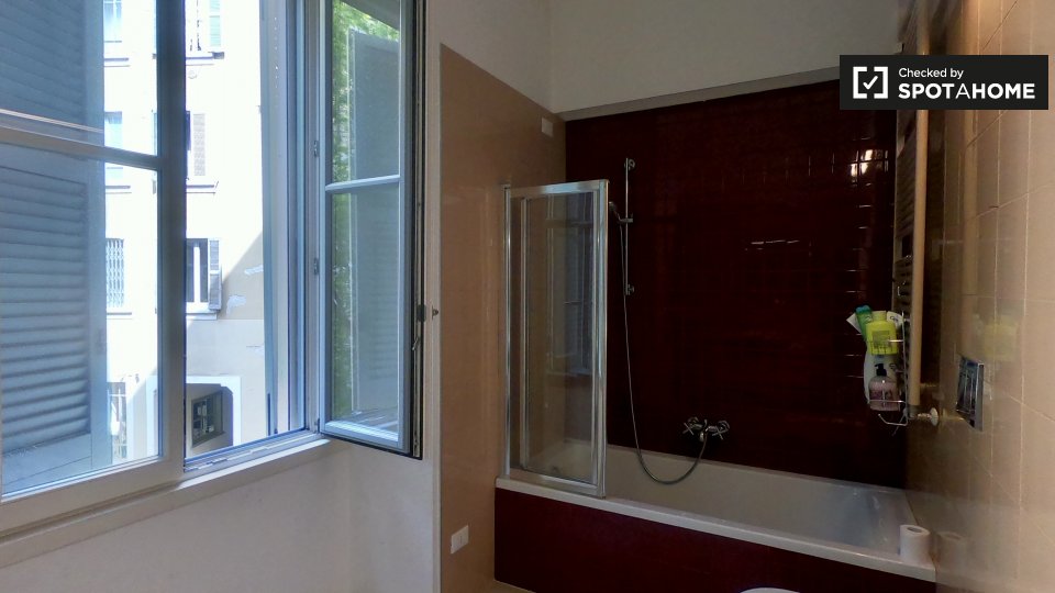 Double room Milan, 2 beds, 55m² — photo 5