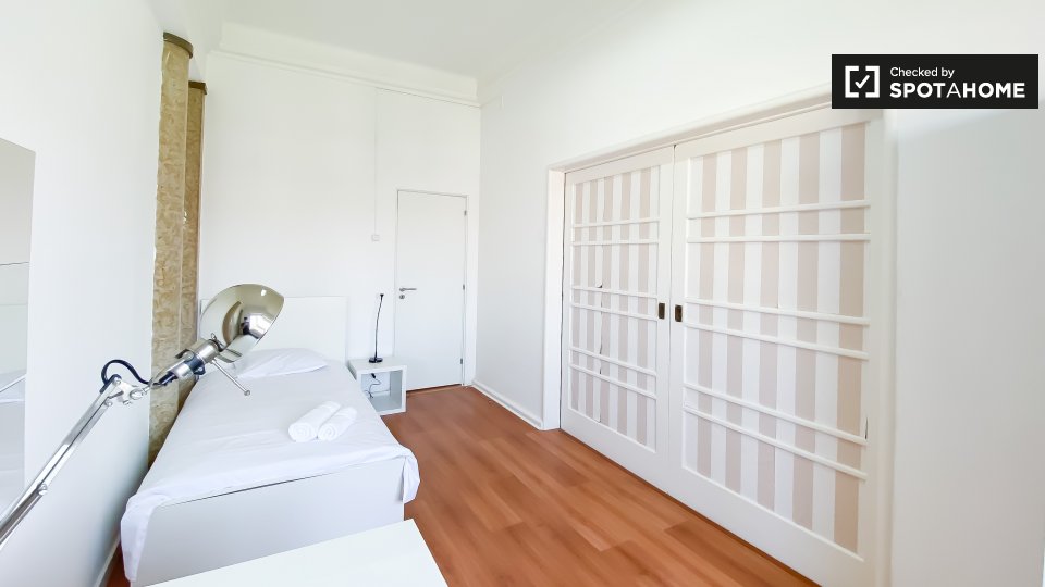 Apartment Lisbon, 11 beds — photo 1