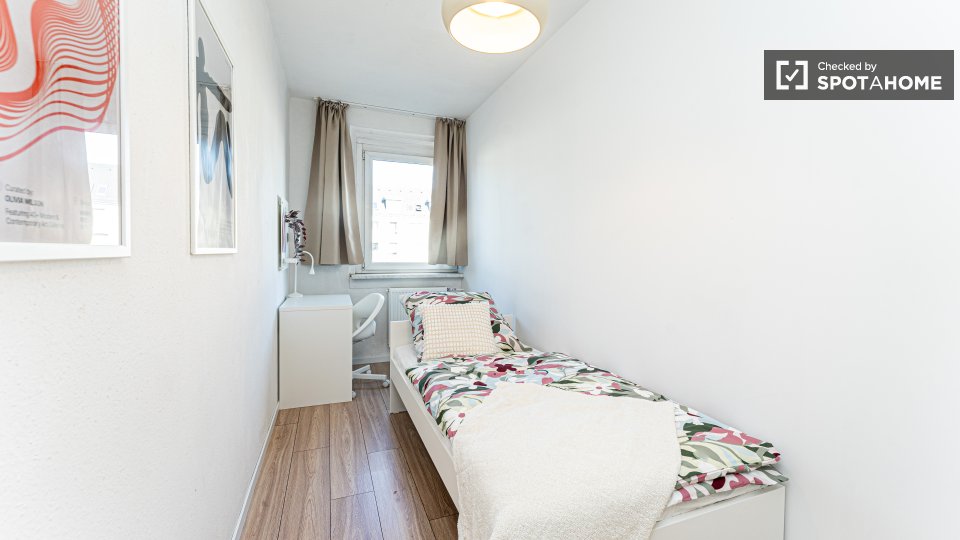 Double room Berlin, 7 beds, 115m² — photo 19