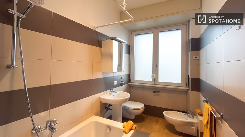 Double room Milan, 5 beds, 68m² — photo 11