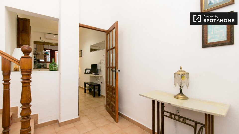 Apartment Granada, 1 bed, 60m² — photo 1