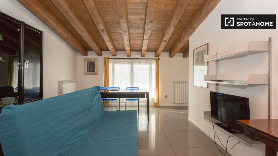 Apartment Milan, 1 bed, 65m² — photo 2