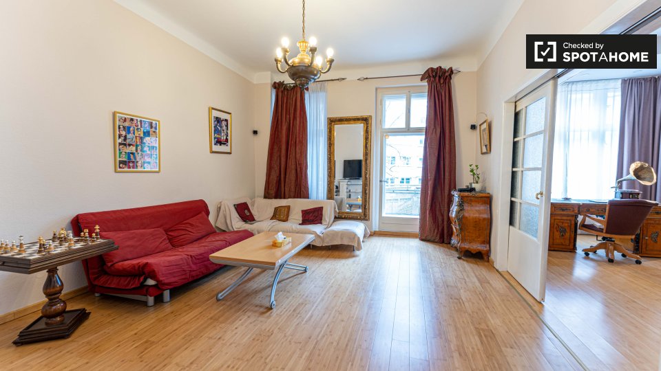 Apartment Berlin, 1 bed, 90m² — photo 2
