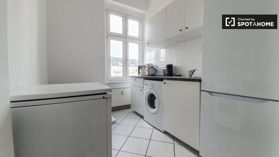 Double room Berlin, 3 beds — photo 9