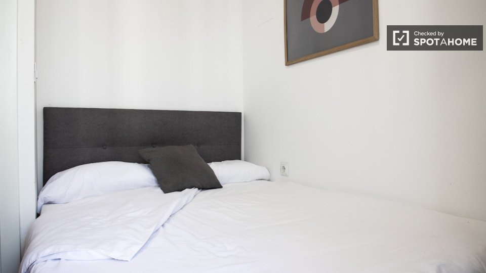 Double room Madrid, 7 beds — photo 17