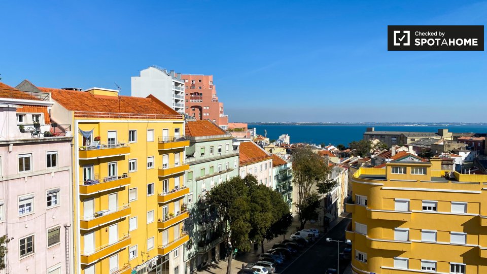 Double room Lisbon, 6 beds, 120m² — photo 4
