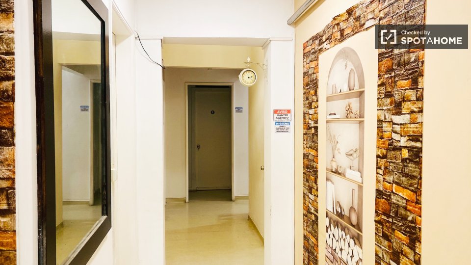 Double room Lisbon, 20 beds — photo 8