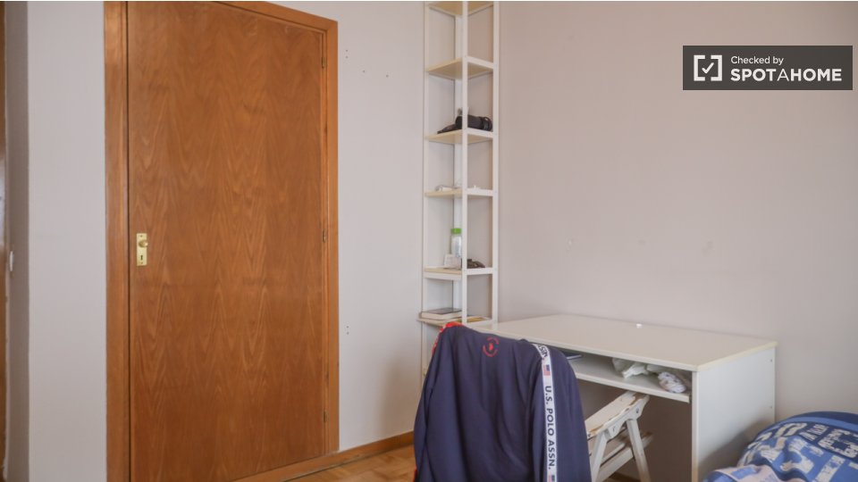 Double room Madrid, 4 beds, 250m² — photo 2