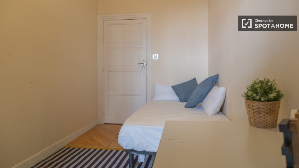 Double room Madrid, 9 beds — photo 1