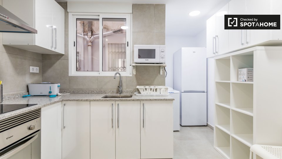 Double room Valencia, 4 beds, 95m² — photo 5