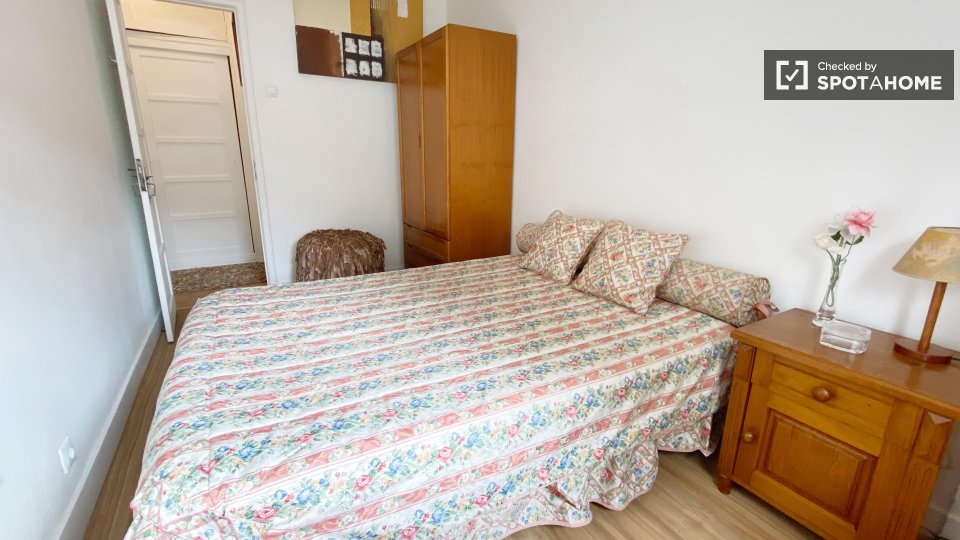 Apartment Lisbon, 2 beds — photo 13