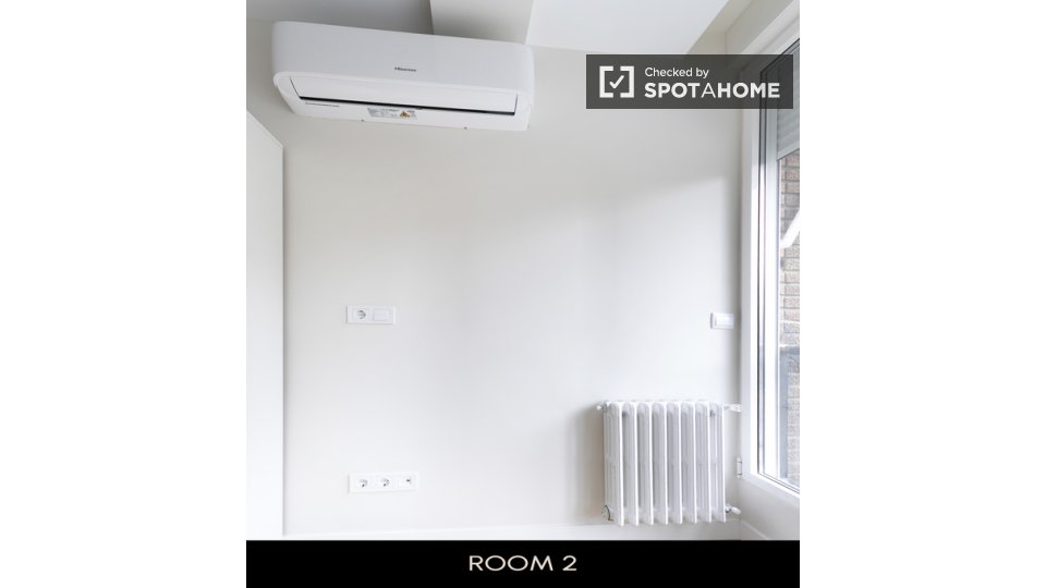 Double room Madrid, 7 beds, 162m² — photo 7