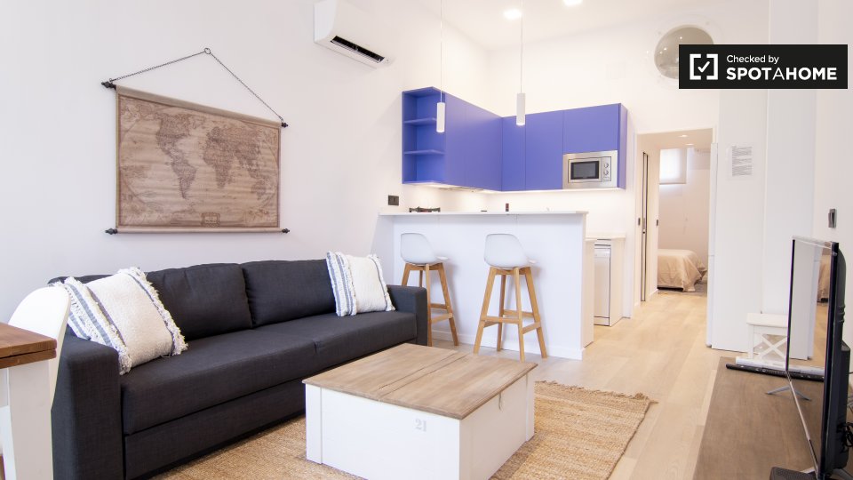 Apartment Madrid, 1 bed, 43m² — photo 2