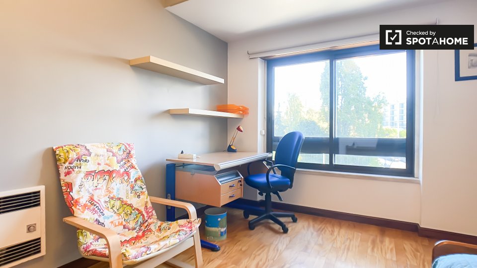 Double room Lisbon, 4 beds, 180m² — photo 1